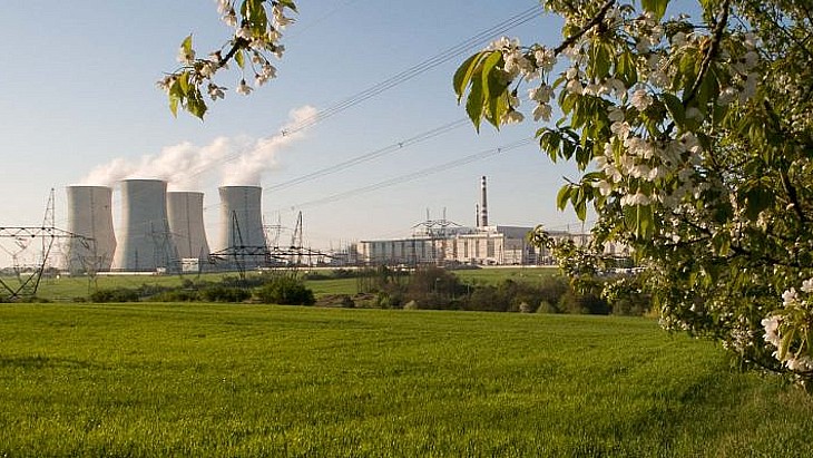 KHNP and EDF submit updated bids for four new Czech units